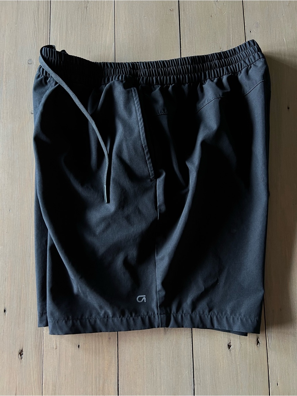 Men’s Gap Fit Shorts Small